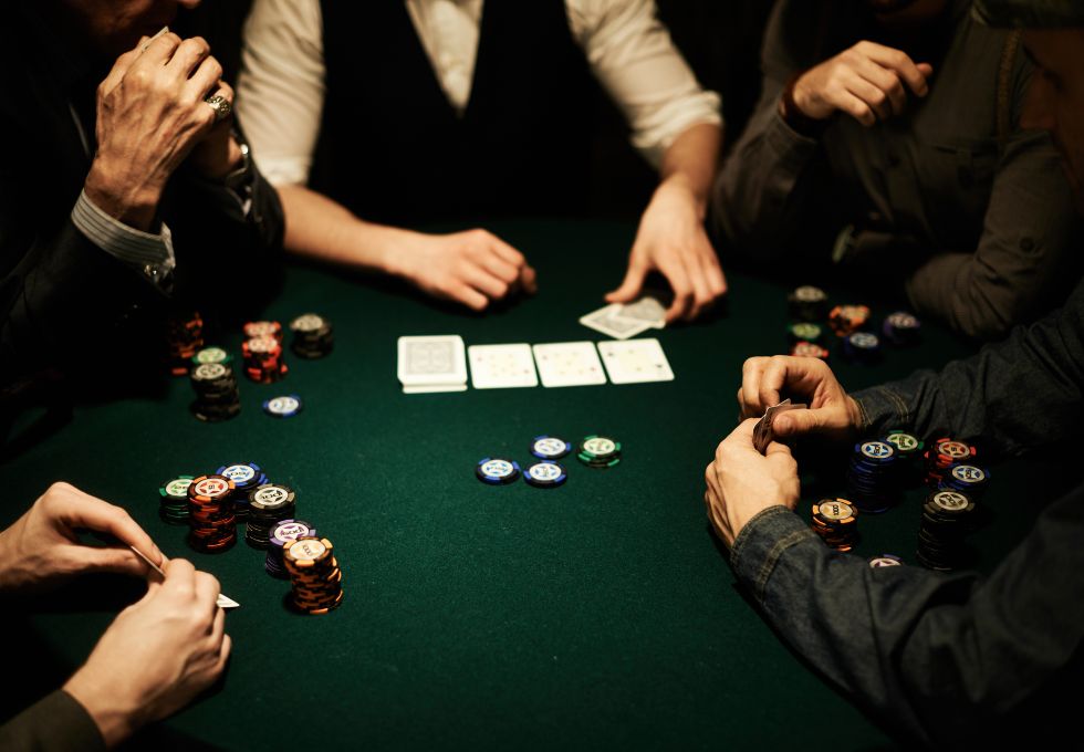 Ignite Your Online Poker Success: The 7-Step Evolution from Land-Based Casinos