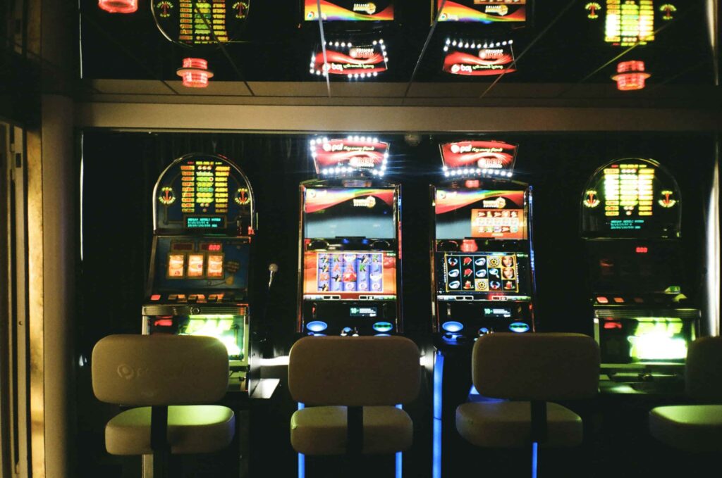 Popular Casino Games, Female Players
